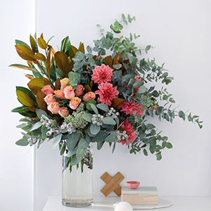 Arrange flowers like a pro