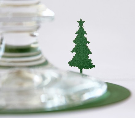 Christmas coasters by Uponafold via we-are-scout.com