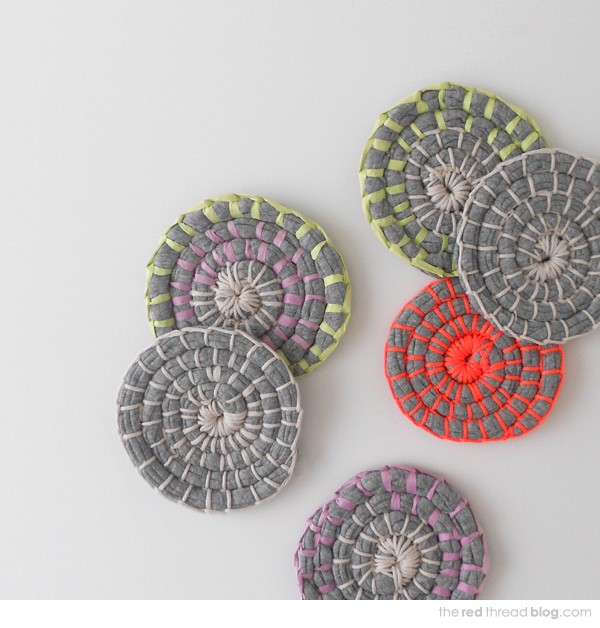 How to make fabric coil coasters - via the red thread