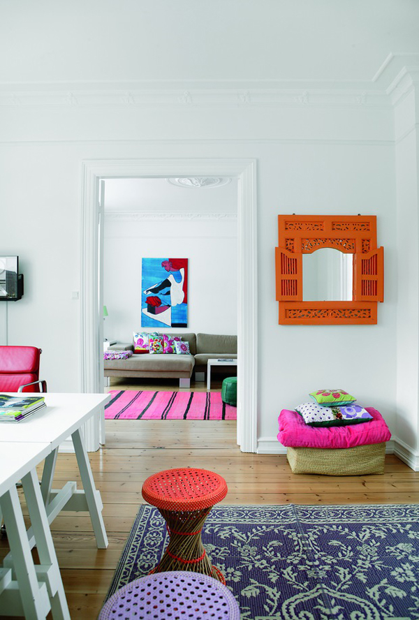 Bolig Magazine colourful home via the red thread