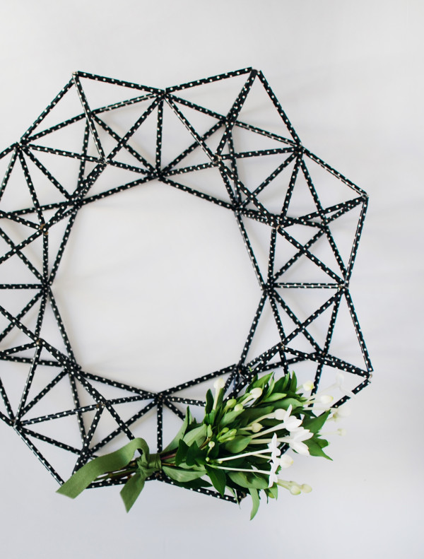 himmeli wreath tutorial by Lisa Tilse for SCOUT magazine