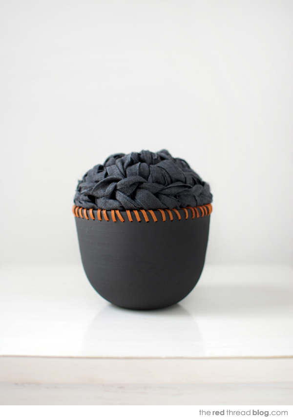 Lisa Tilse  - Acorn Vessel via the red thread