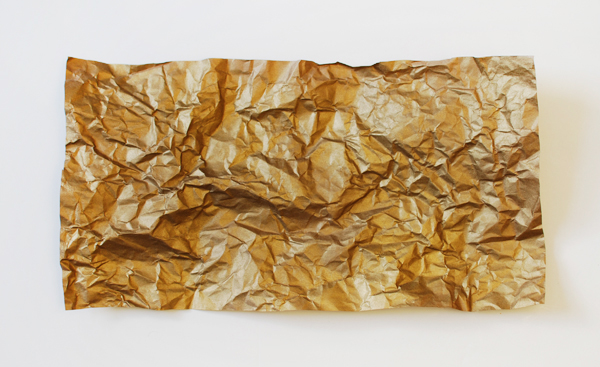 How to make gorgeous gold paper storage sacks :: tutorial on theredthreadblog.com
