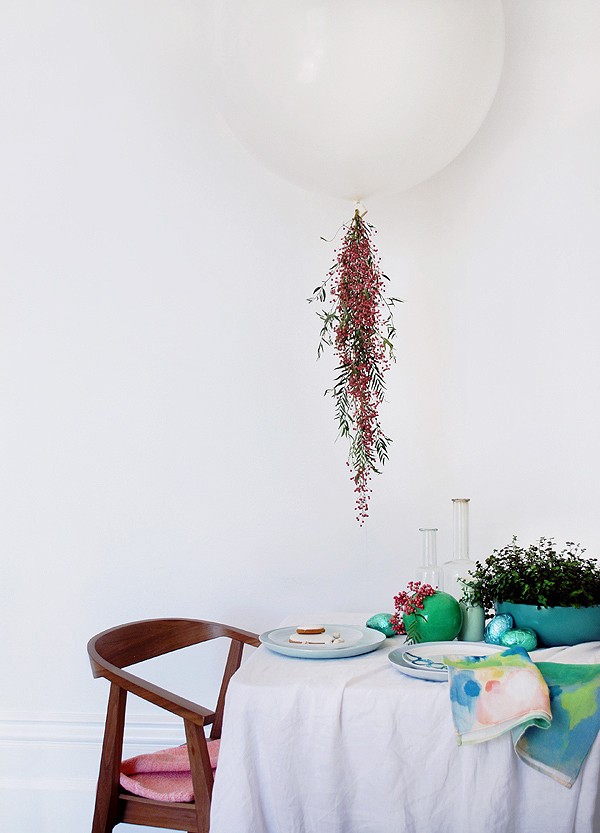 Stunning Easter table setting ideas via We-Are-Scout.com.