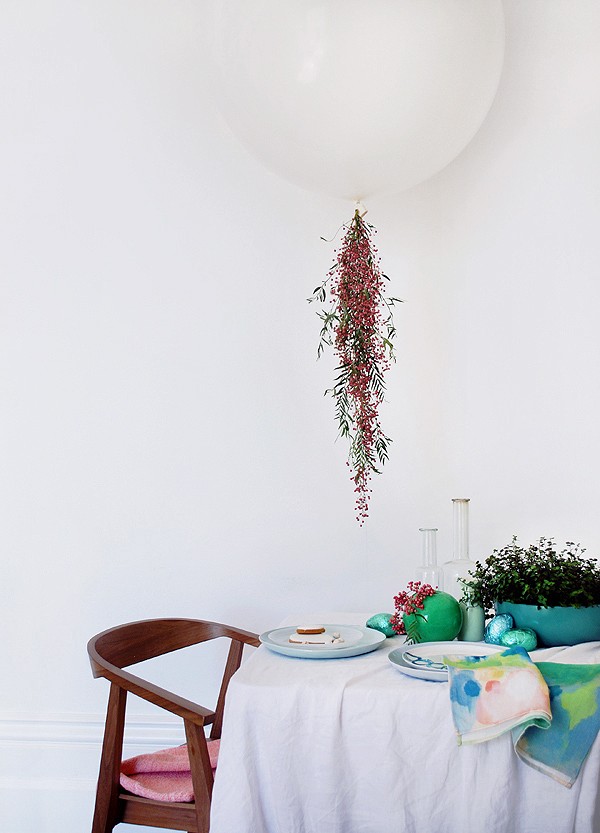 Stunning Easter table setting ideas via We-Are-Scout.com. Photo: Lisa Tilse for We Are Scout