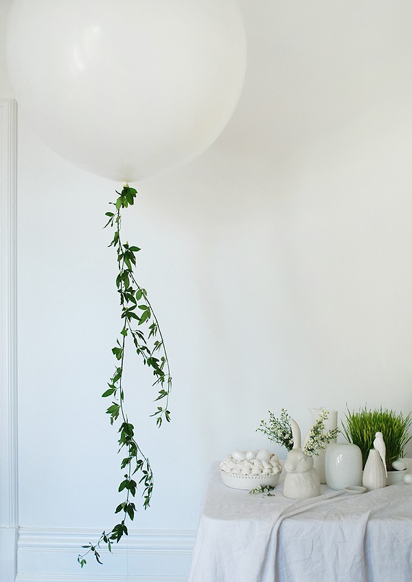 How to decorate your table for Easter: 3 Stunning Ideas, via We-Are-Scout.com. Photo: Lisa Tilse for We Are Scout