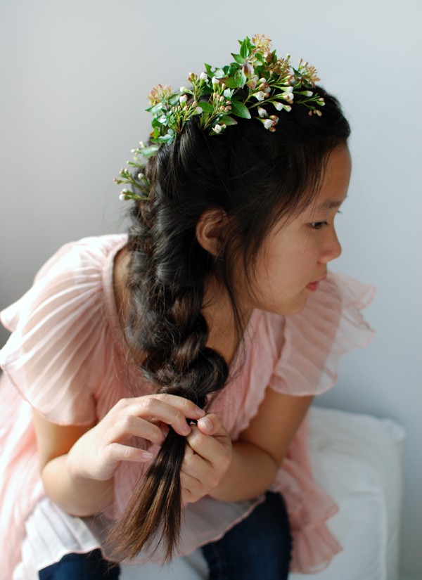 Creativity and tweens: Making Foliage Crowns