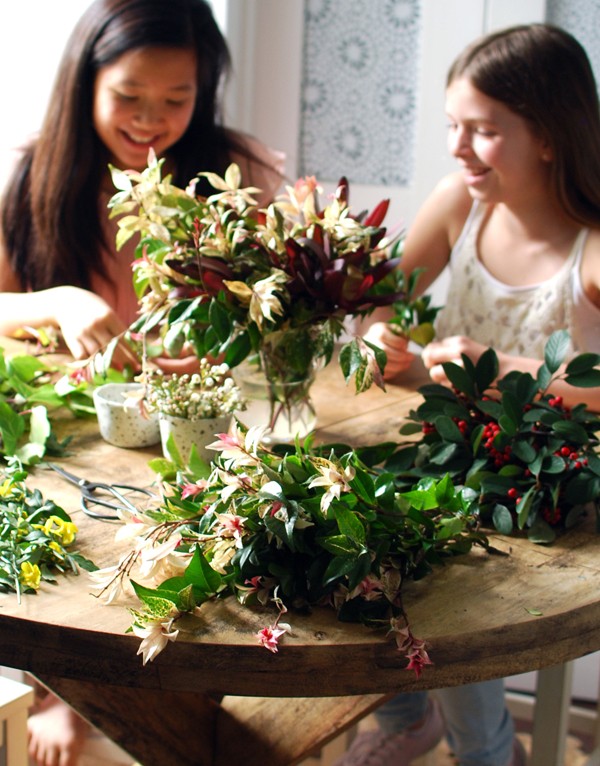 Creativity and tweens: Making Foliage Crowns