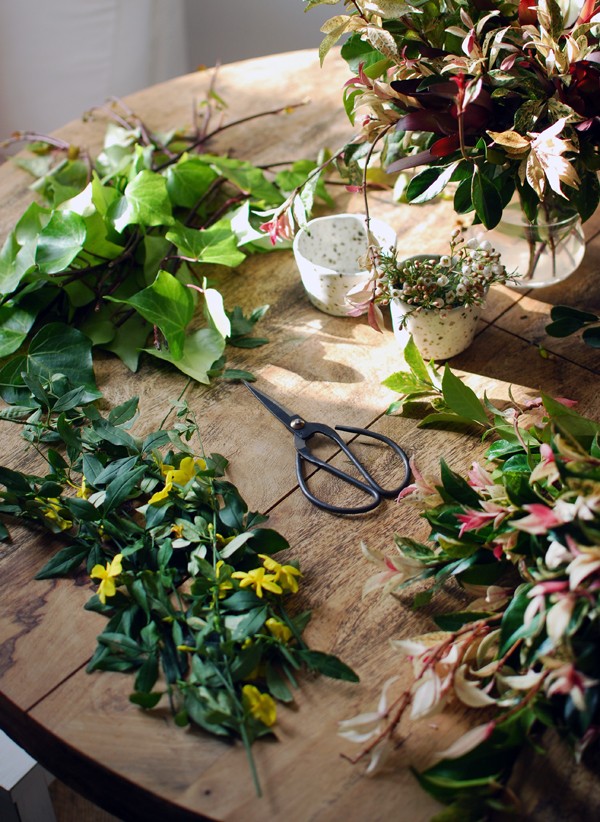 Creativity and tweens: Making Foliage Crowns