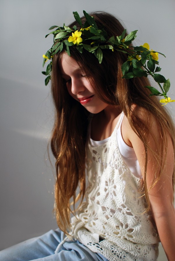 Creativity and tweens: Making Foliage Crowns