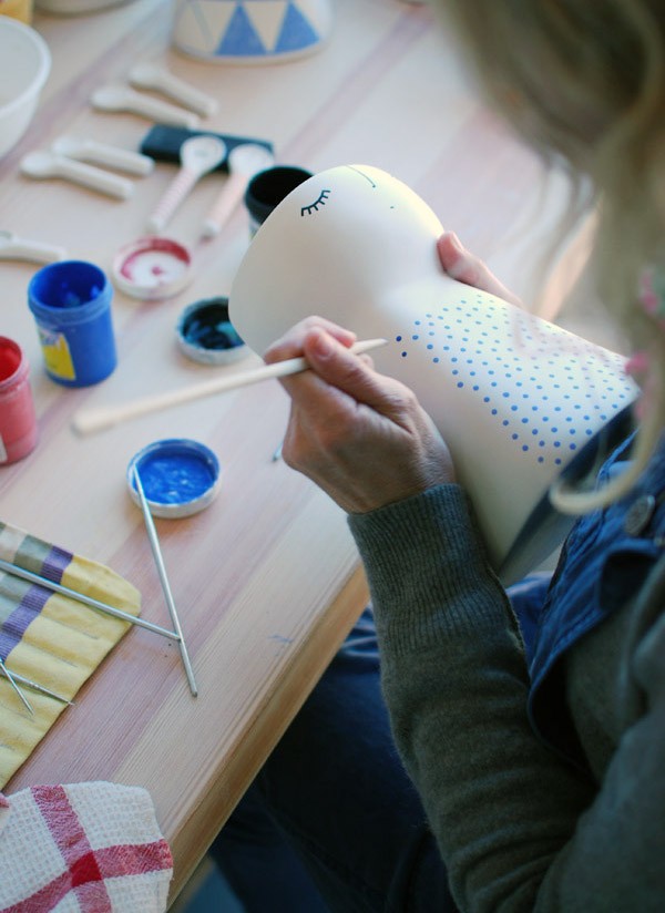 Studio tour and interview with ceramicist Vanessa Holle aka Vanessa Bean. Photo Lisa Tilse for We Are Scout