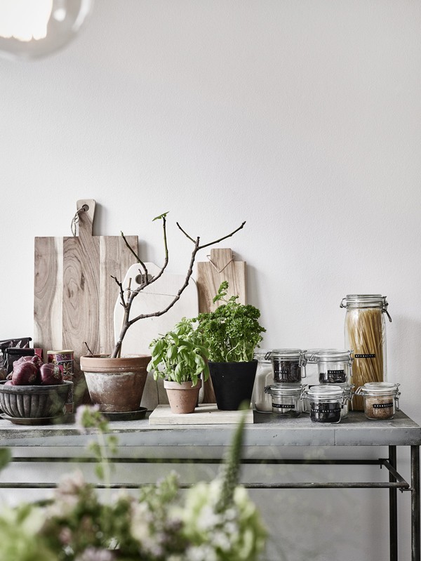 A light filled apartment in Sweden