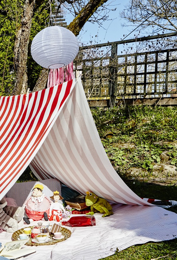 Make a fun shelter for a tea party