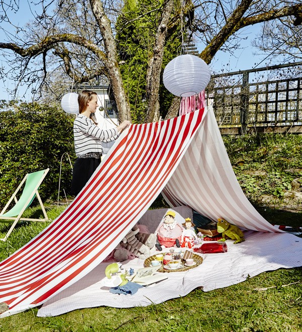 Make a fun shelter for a tea party