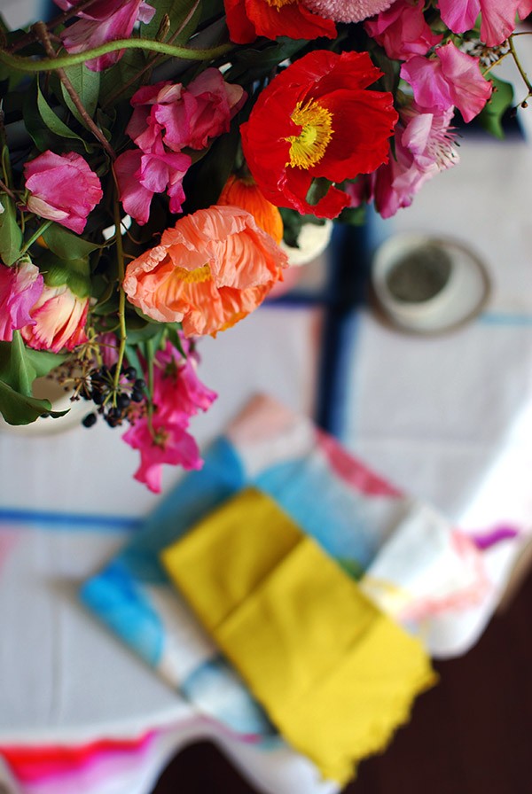 If you love the idea of adding a touch of theatre when you're throwing a party - like a special birthday, engagement, or baby shower - but can't afford expensive decorators or florist-created arrangements, it's easier than you think to DIY.