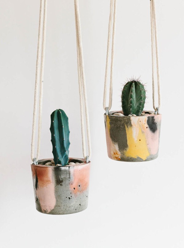 If you love concrete homewares you might like to check out this fresh take on the material by Australian design brand Fox & Ramona.