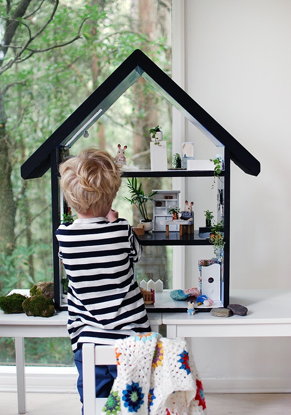 How to paint a doll house.  Scandi summer house style doll house makeover. Photos by Lisa Tilse for We Are Scout.