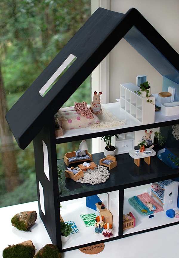 How to paint a doll house. After: A contemporary Scandi-style summer house. Who wants to move in?