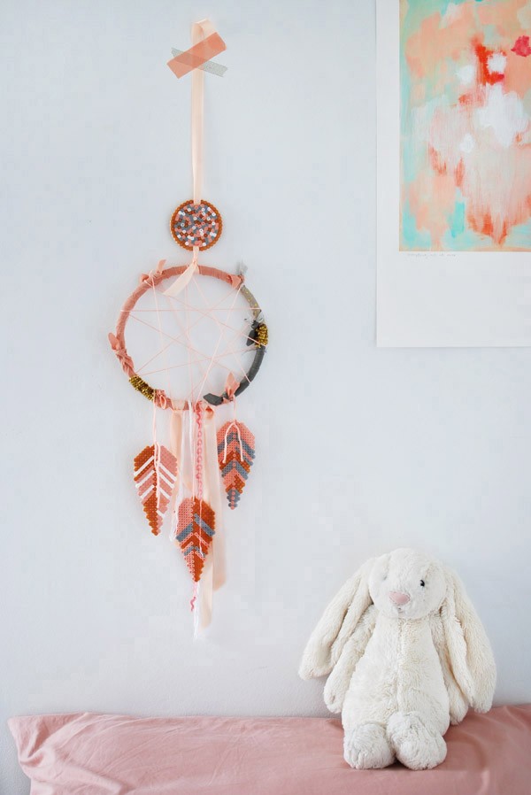 make a dream catcher with Hama/Perler bead feathers