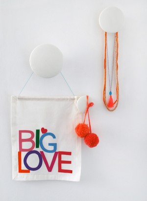 A Valentine's gift that's big on style (and love!). And there's no sewing involved!