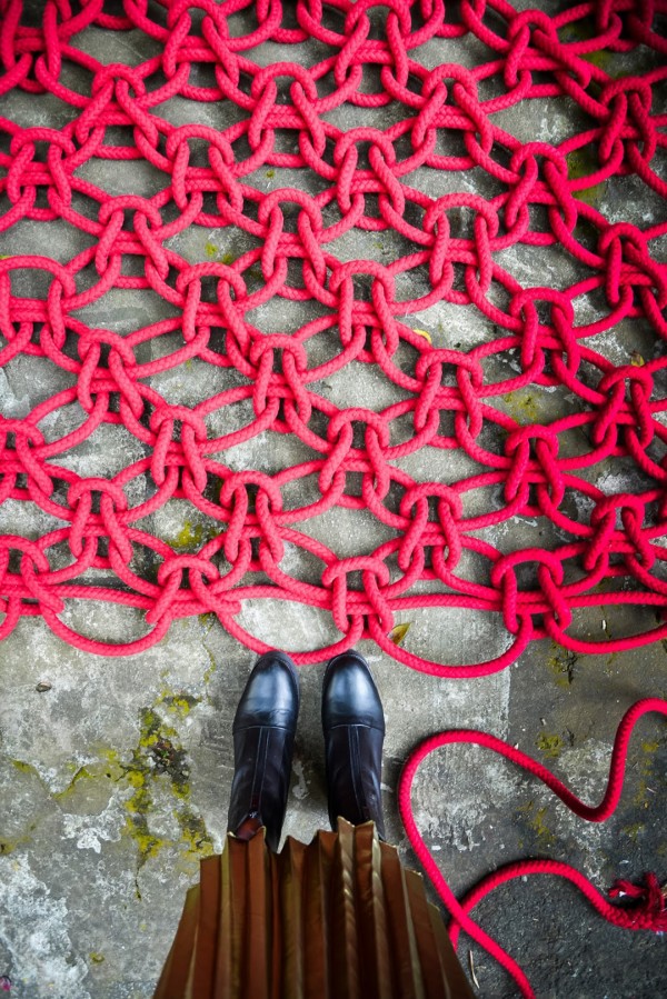 Australian fiber artist Natalie Miller made the world's biggest macrame chandelier with 10km (6 miles) of rope.