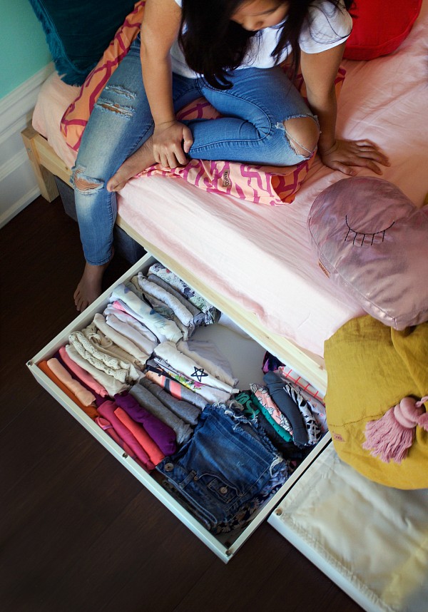 Tiny bedroom makeover storage ideas for a teenager.