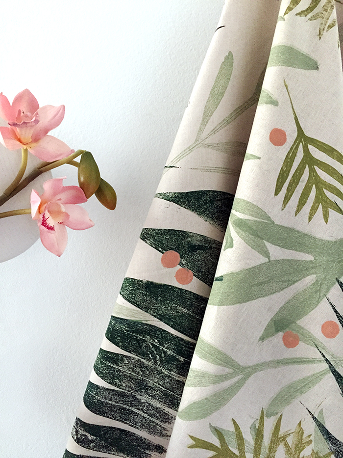 Make a leaf printed tablecloth