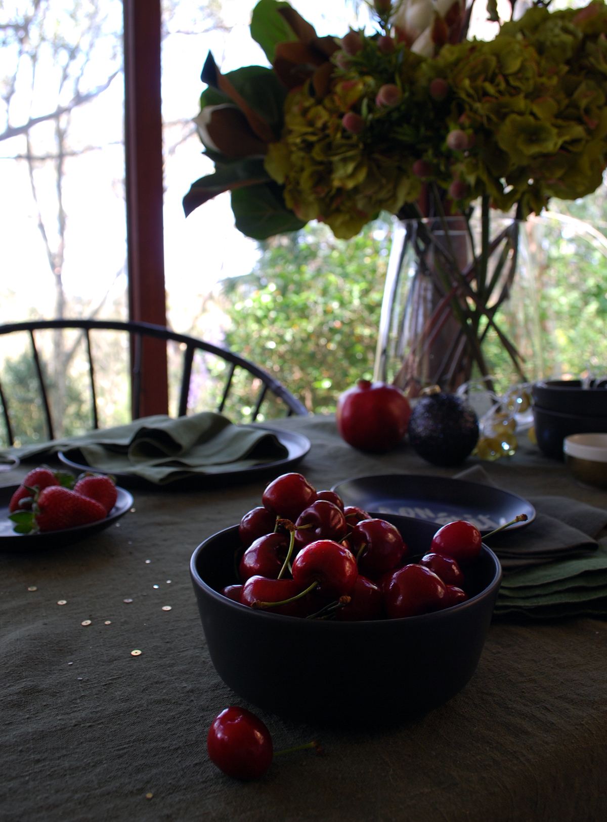 How to style a black Christmas table setting. A palette of dark hues can be evocative and rich - not dark or dull at all.