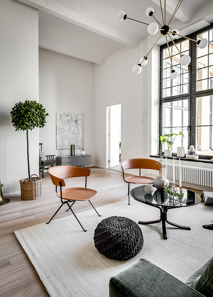 Stockholm apartment - amazing high ceilings and industrial style windows