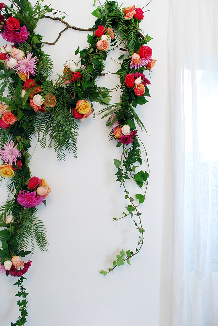 How to make a fresh flower garland