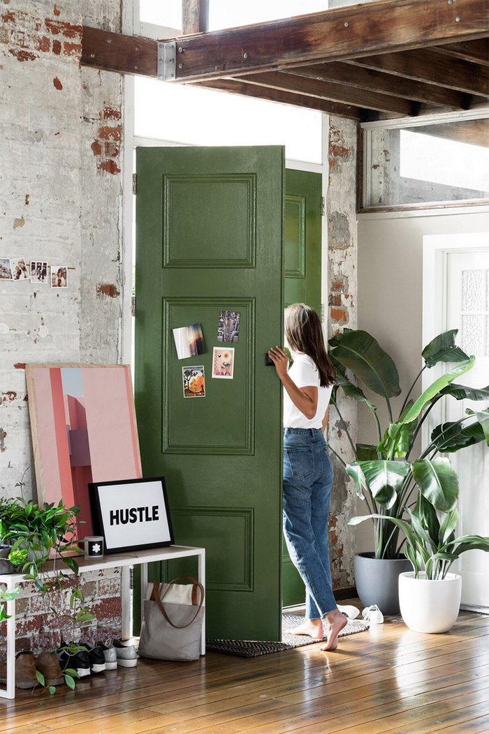 That green door! Hunting for George - the perfect interior