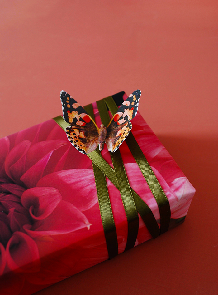 Free printable gift wrap and printable watercolour butterflies