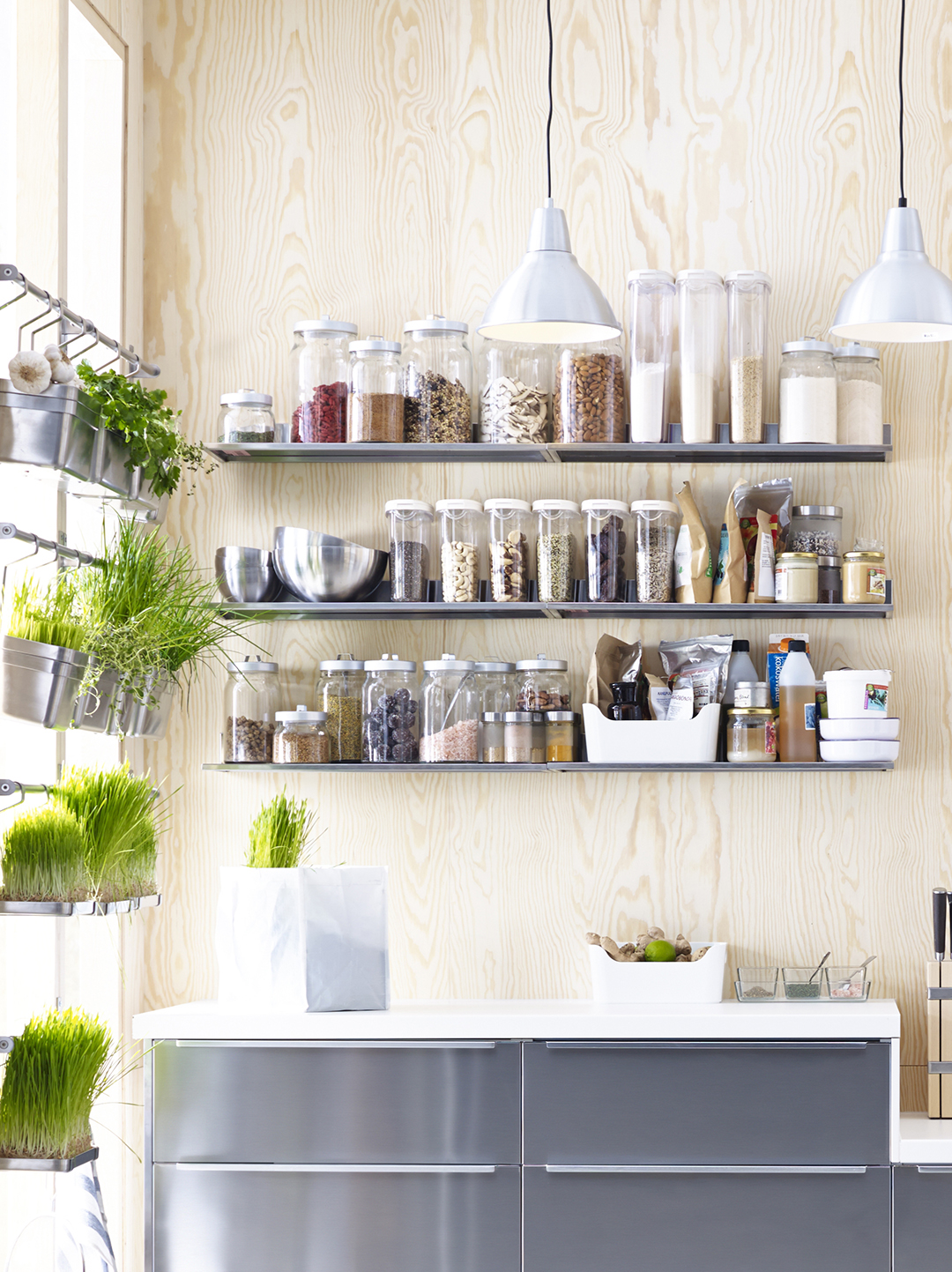 How to make the most of limited space  in a small  kitchen  